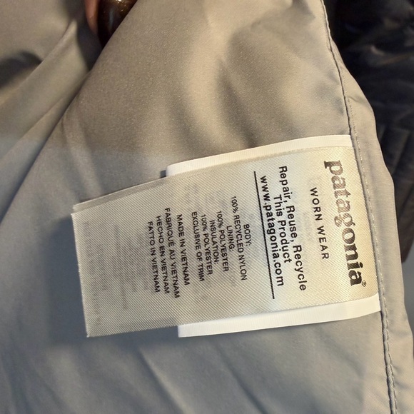 Patagonia Women's Radalie Charcoal Gray Parka Puffer Coat - Picture 4 of 4